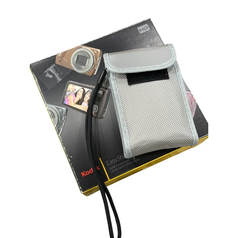 Kodak EasyShare M580 14MP Digital Camera Box Case Battery SD Card Untested